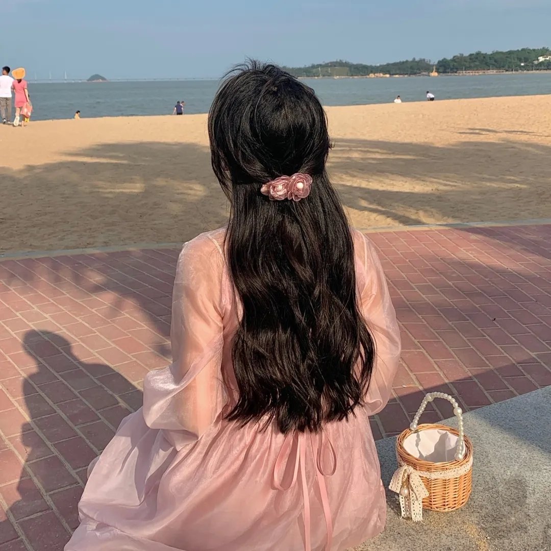 日班猎人 海报